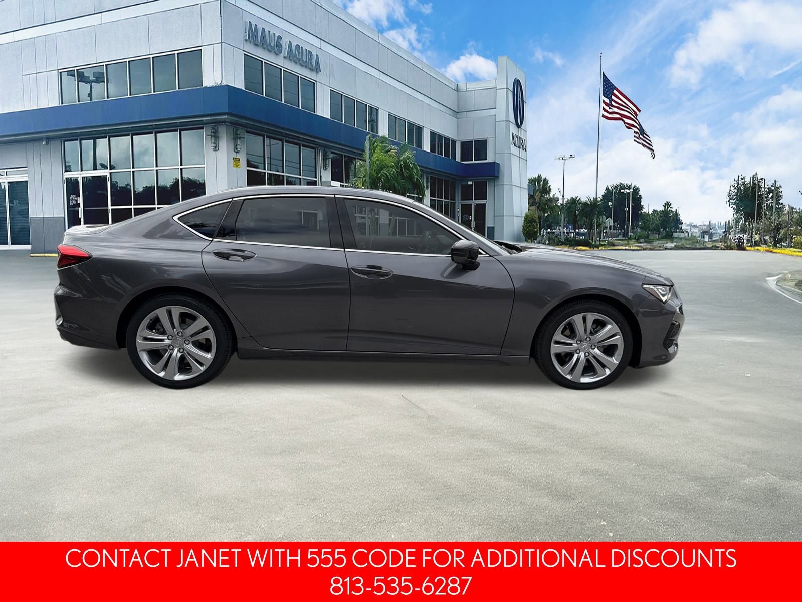 Used 2023 Acura TLX w/ Technology Package image 3