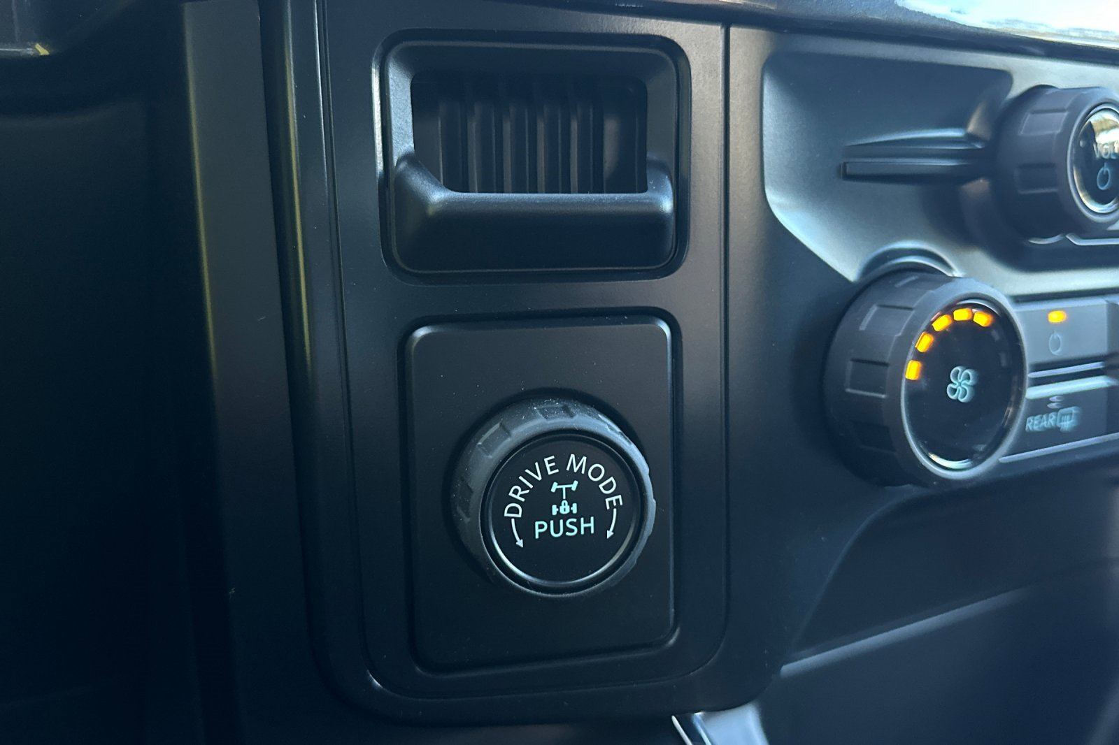 New 2025 Ford F150 STX image 25