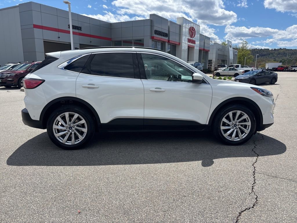 Used 2022 Ford Escape Titanium w/ Titanium Elite Package AWD/4WD image 5