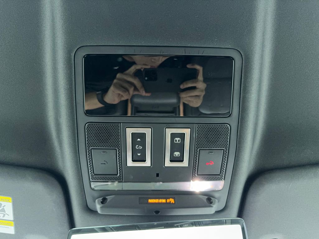 Used 2024 Land Rover Defender 130 X image 34