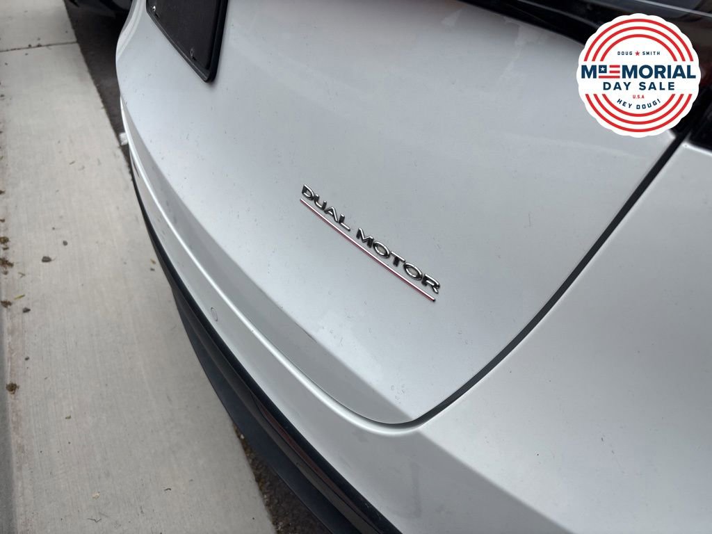 Used 2020 Tesla Model Y Performance AWD/4WD image 2