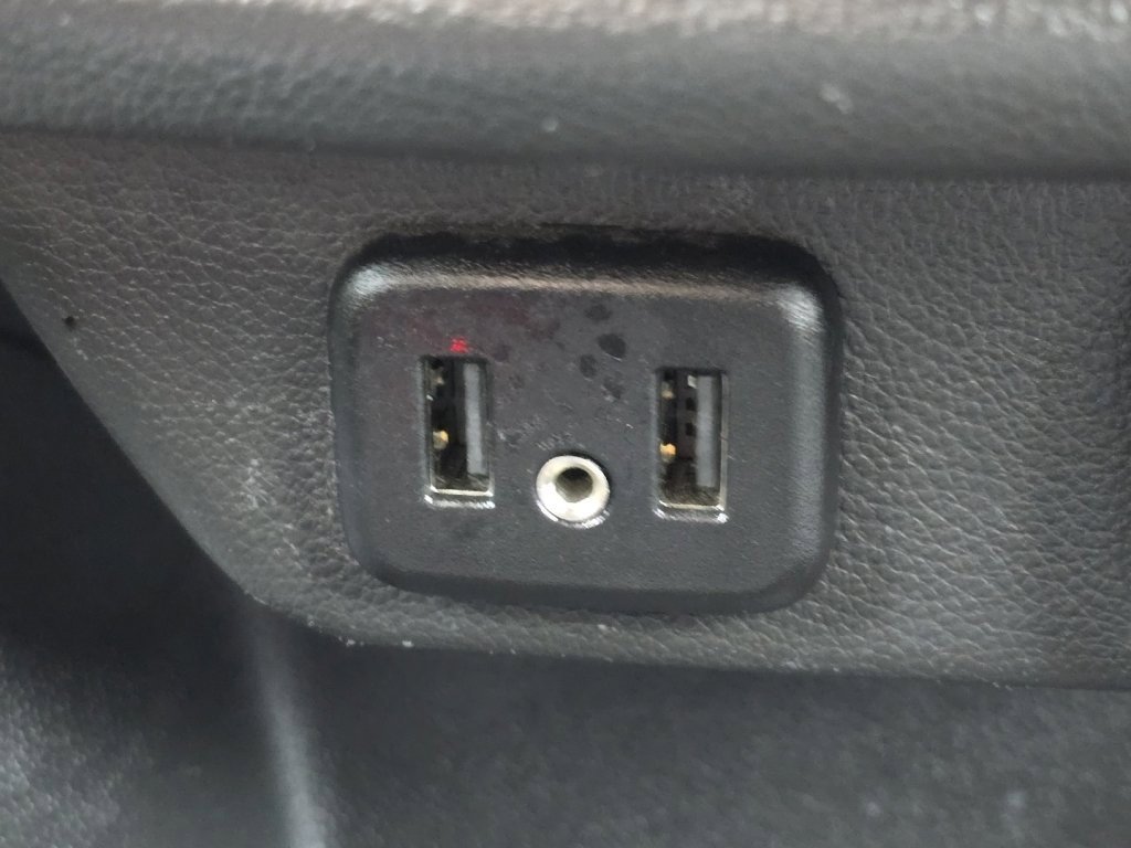 Used 2021 Chevrolet Traverse LT w/ LPO, Floor Liner Package image 8