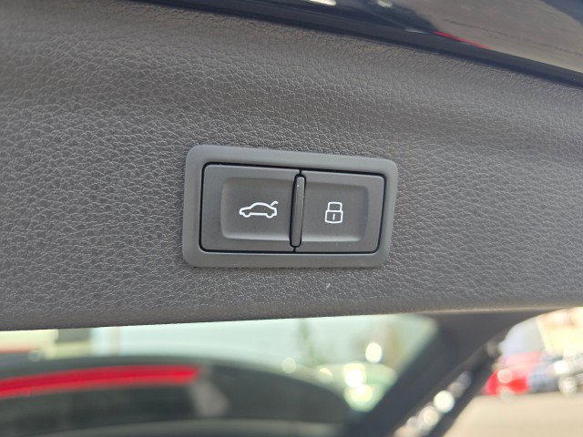Used 2021 Audi Q3 2.0T Premium Plus w/ Premium Plus Package image 19