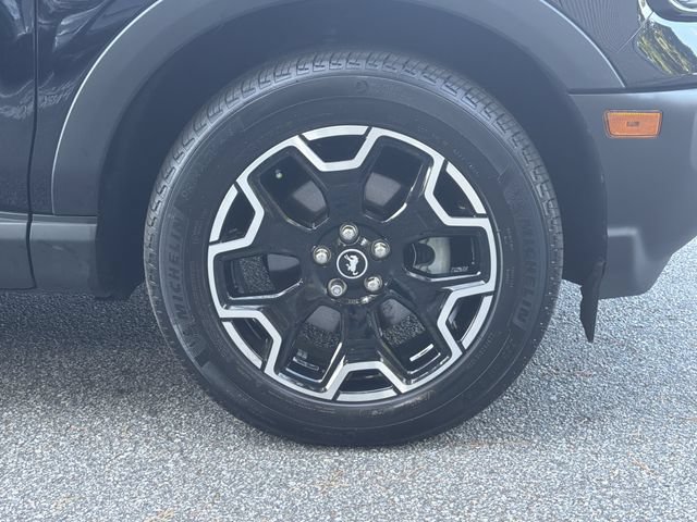 Used 2025 Ford Bronco Sport Outer Banks AWD/4WD image 14