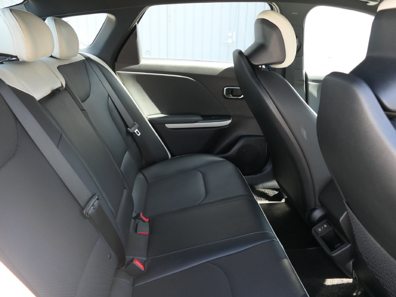 Certified 2025 Kia K4 GT-Line w/ GT-Line Premium Package FWD image 24