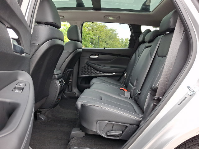 Used 2023 Hyundai Santa Fe Limited AWD/4WD image 13