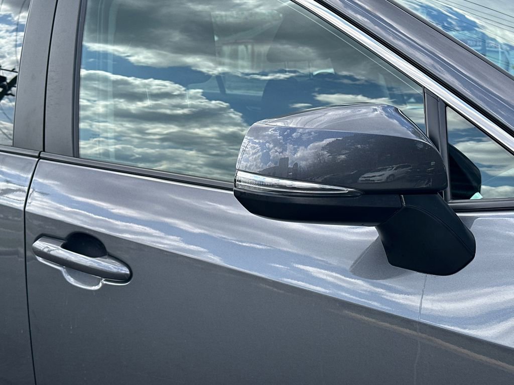 Used 2023 Toyota RAV4 LE image 9