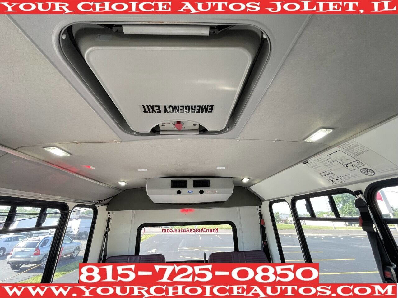 Used 2014 Chevrolet Express 4500 Extended w/ Shuttle Bus Package RWD image 29
