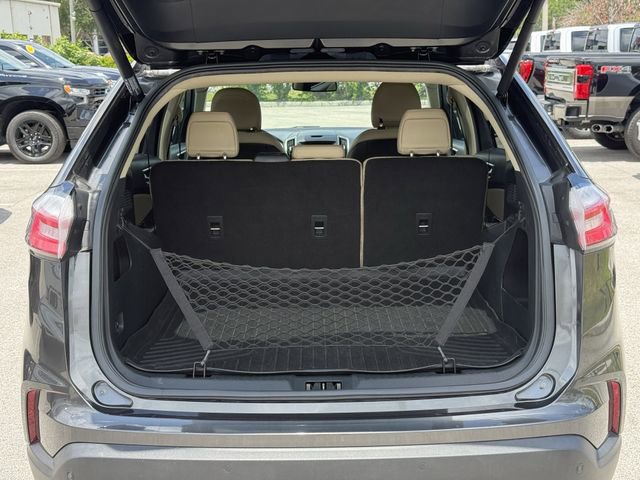 Used 2019 Ford Edge SEL w/ Equipment Group 201A FWD image 12