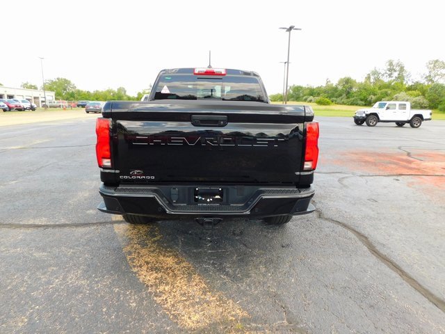 Used 2025 Chevrolet Colorado Z71 w/ Z71 Convenience Package 2 image 4