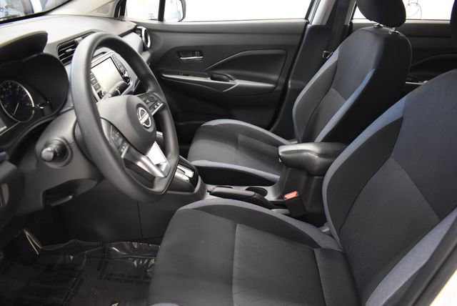 Used 2025 Nissan Versa SV image 22
