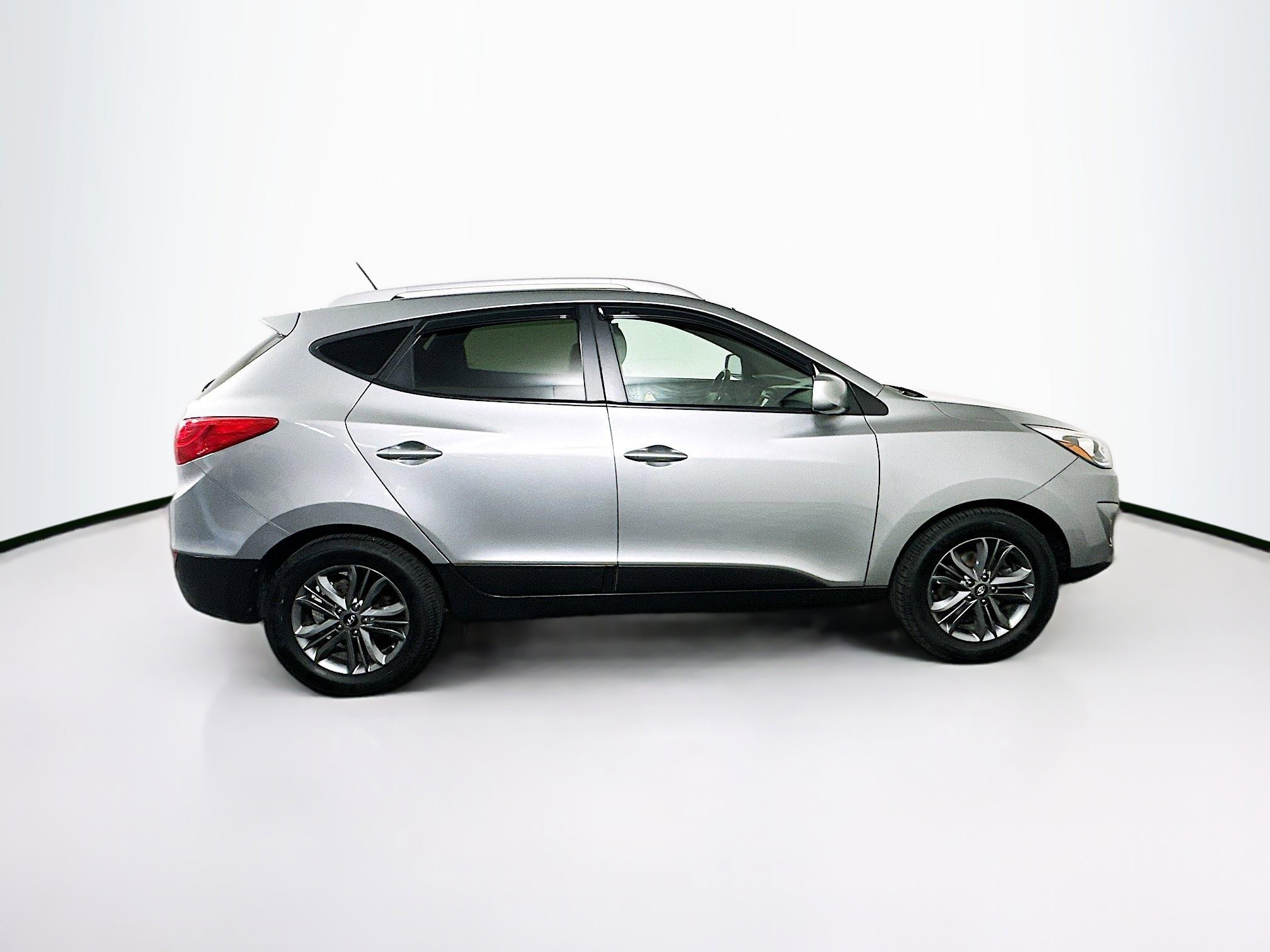 Used 2015 Hyundai Tucson SE image 10
