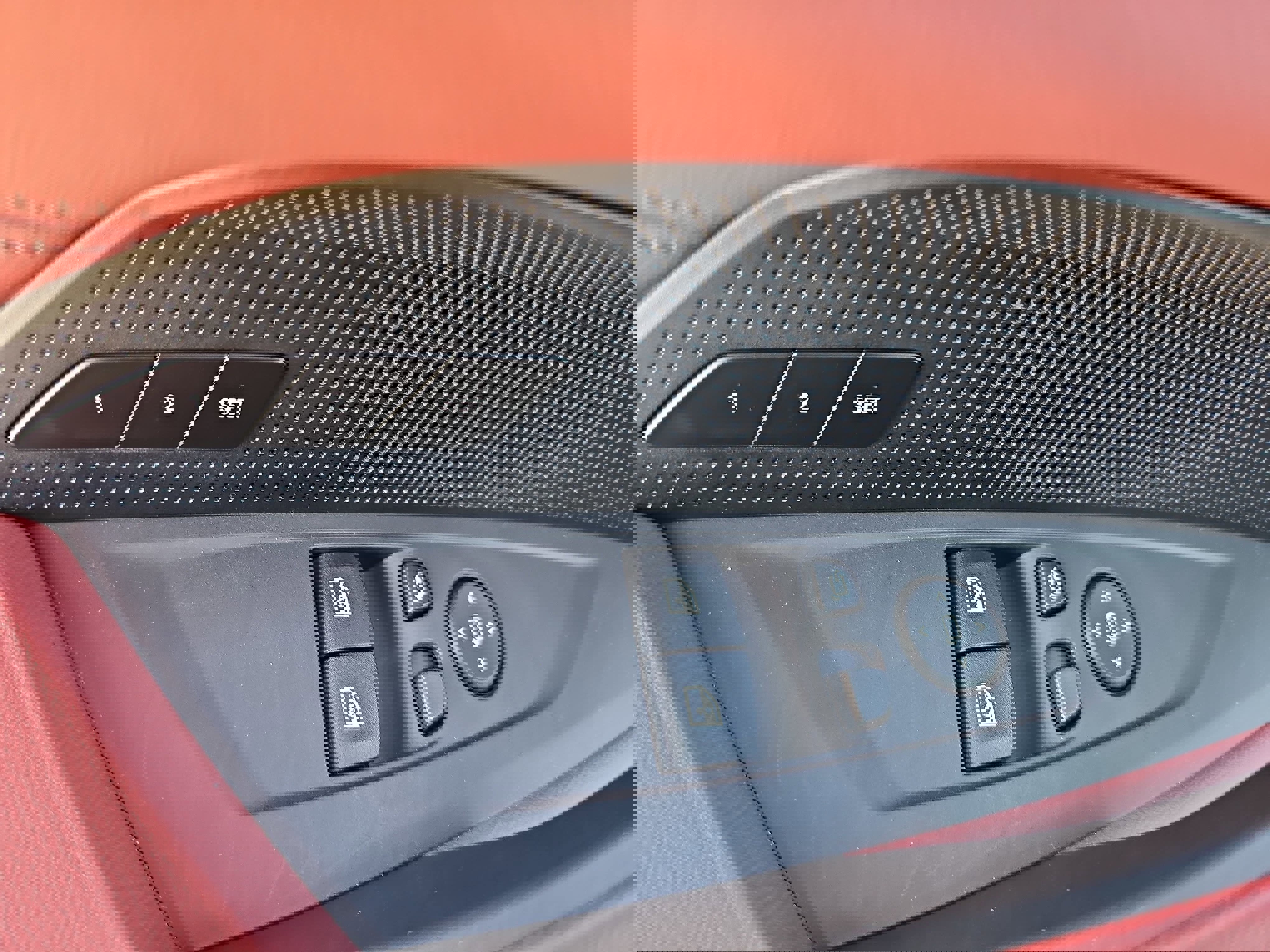 Used 2025 BMW 430i Coupe w/ Convenience Package image 27