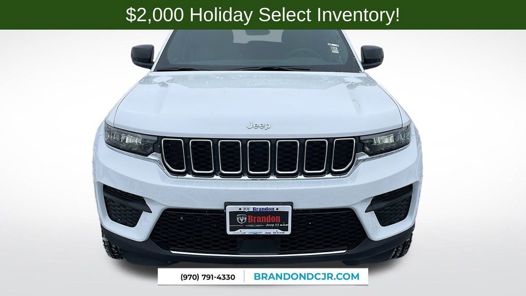 New 2025 Jeep Grand Cherokee Laredo image 9