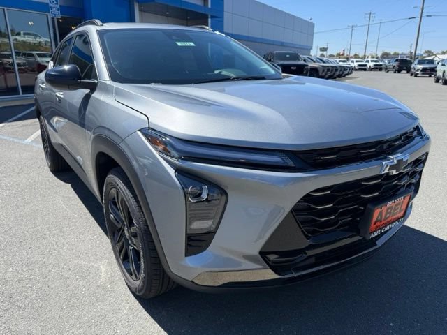 New 2026 Chevrolet Trax ACTIV w/ Sunroof Package FWD image 3