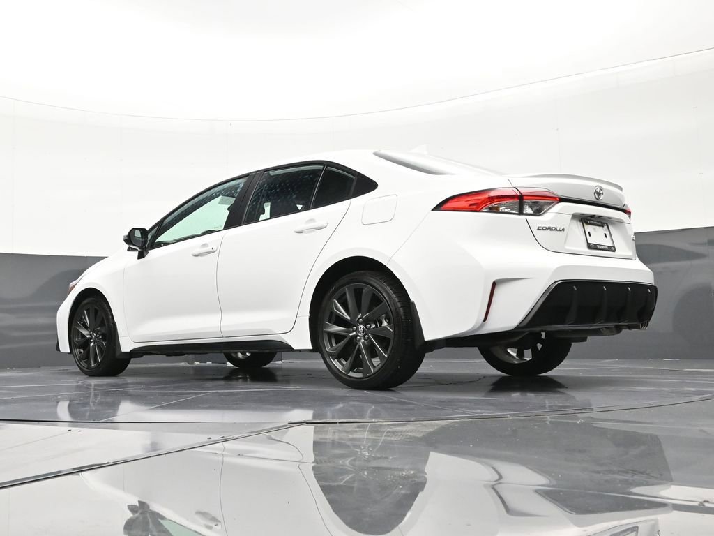 Used 2025 Toyota Corolla SE image 22
