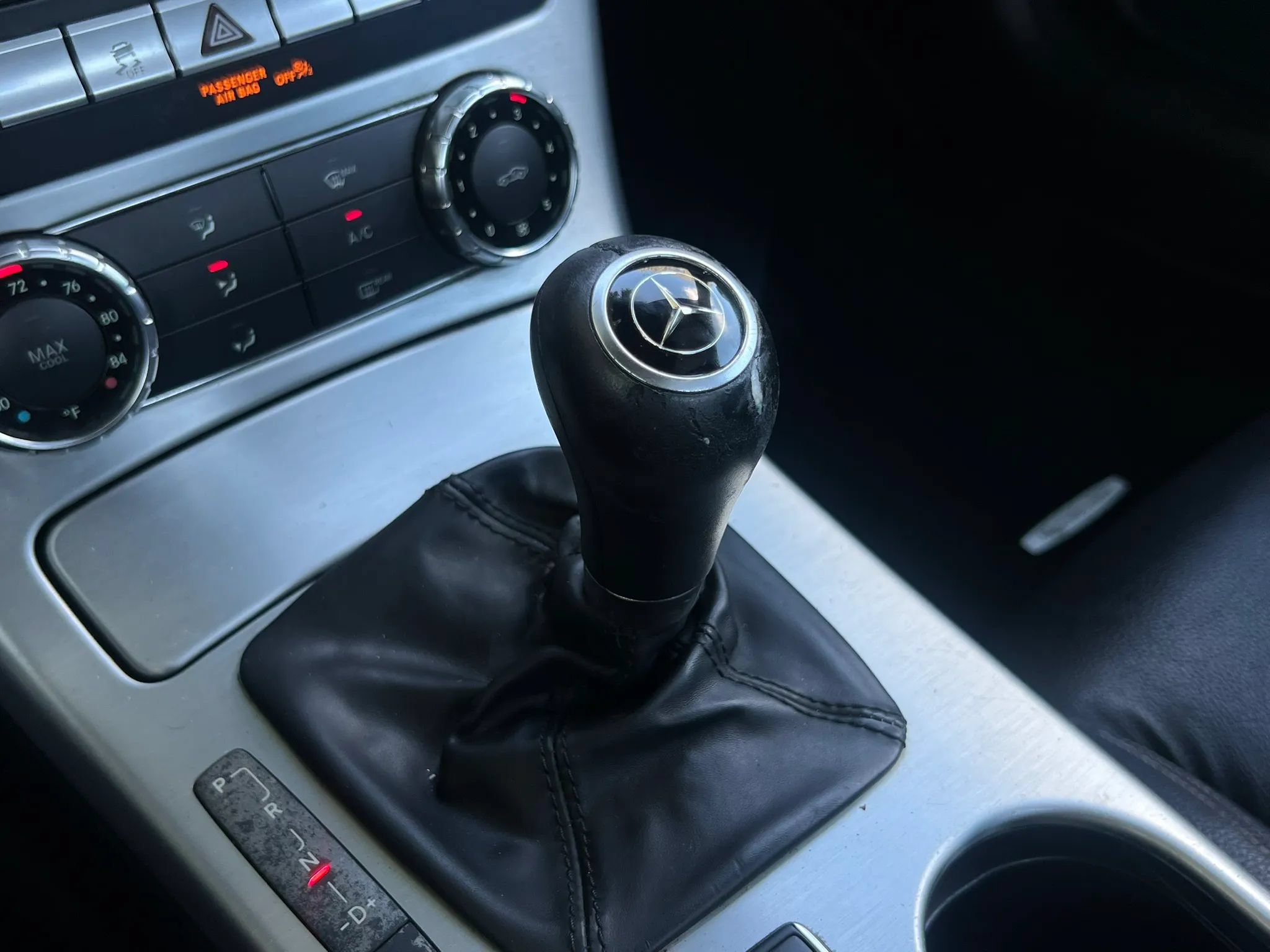 Used 2013 Mercedes-Benz SLK 250 image 29