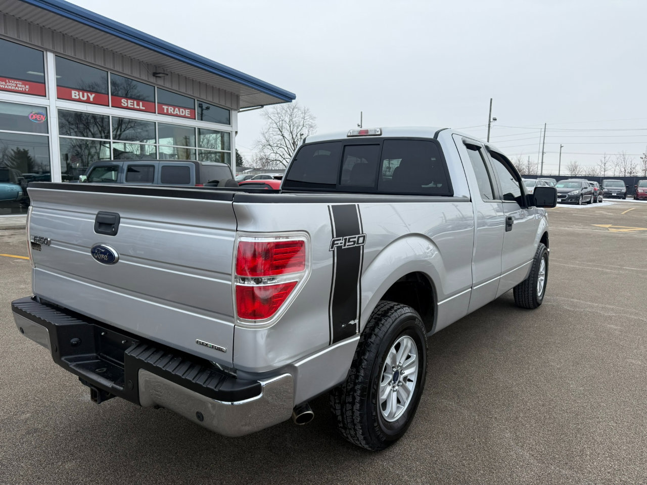 Used 2014 Ford F150 XLT w/ XLT Convenience Package image 8