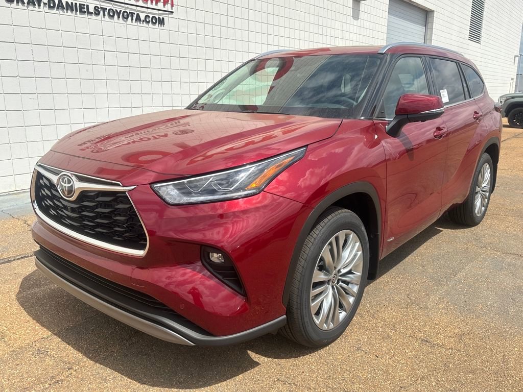 New 2026 Toyota Highlander Platinum image 1
