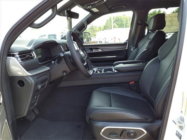 New 2023 Jeep Wagoneer Series III w/ Convenience Group I image 12