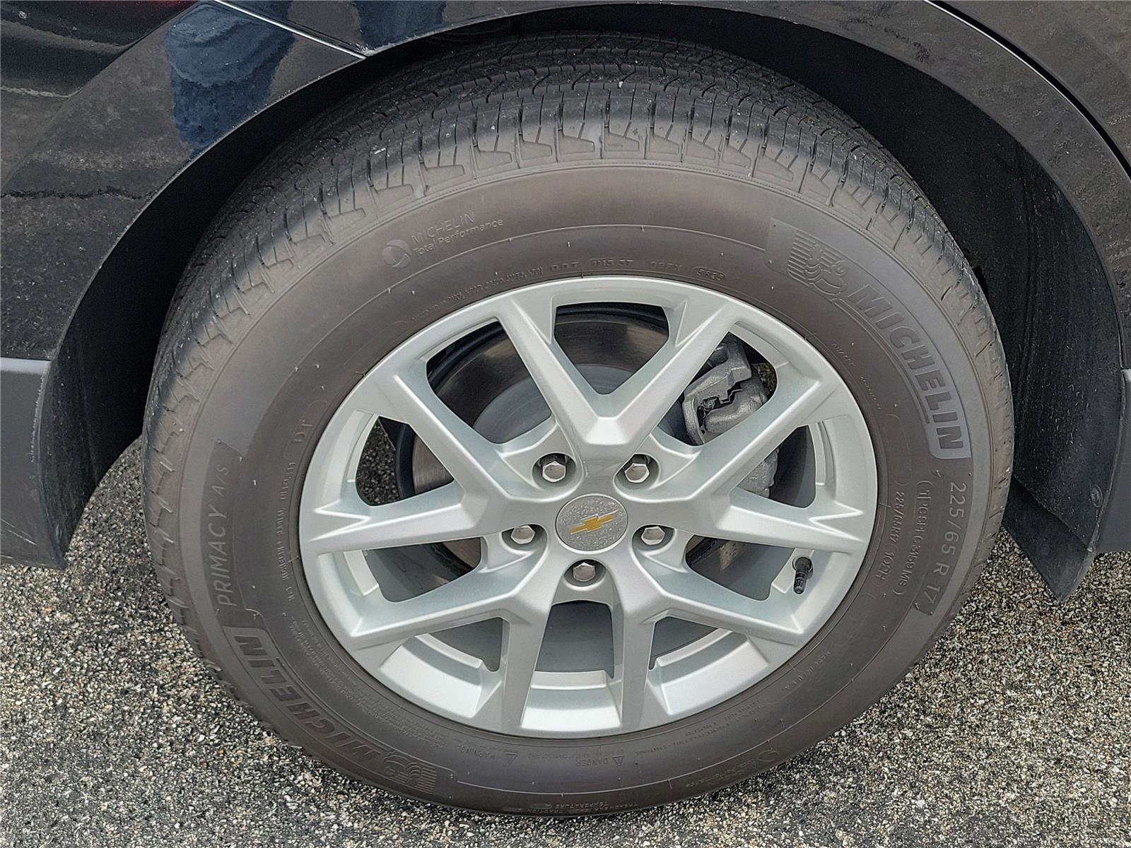 Used 2024 Chevrolet Equinox LS w/ LS Convenience Package image 5