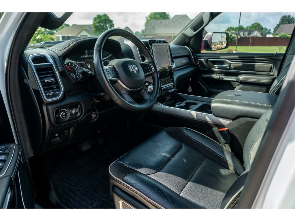 Used 2023 RAM 1500 Laramie AWD/4WD image 10