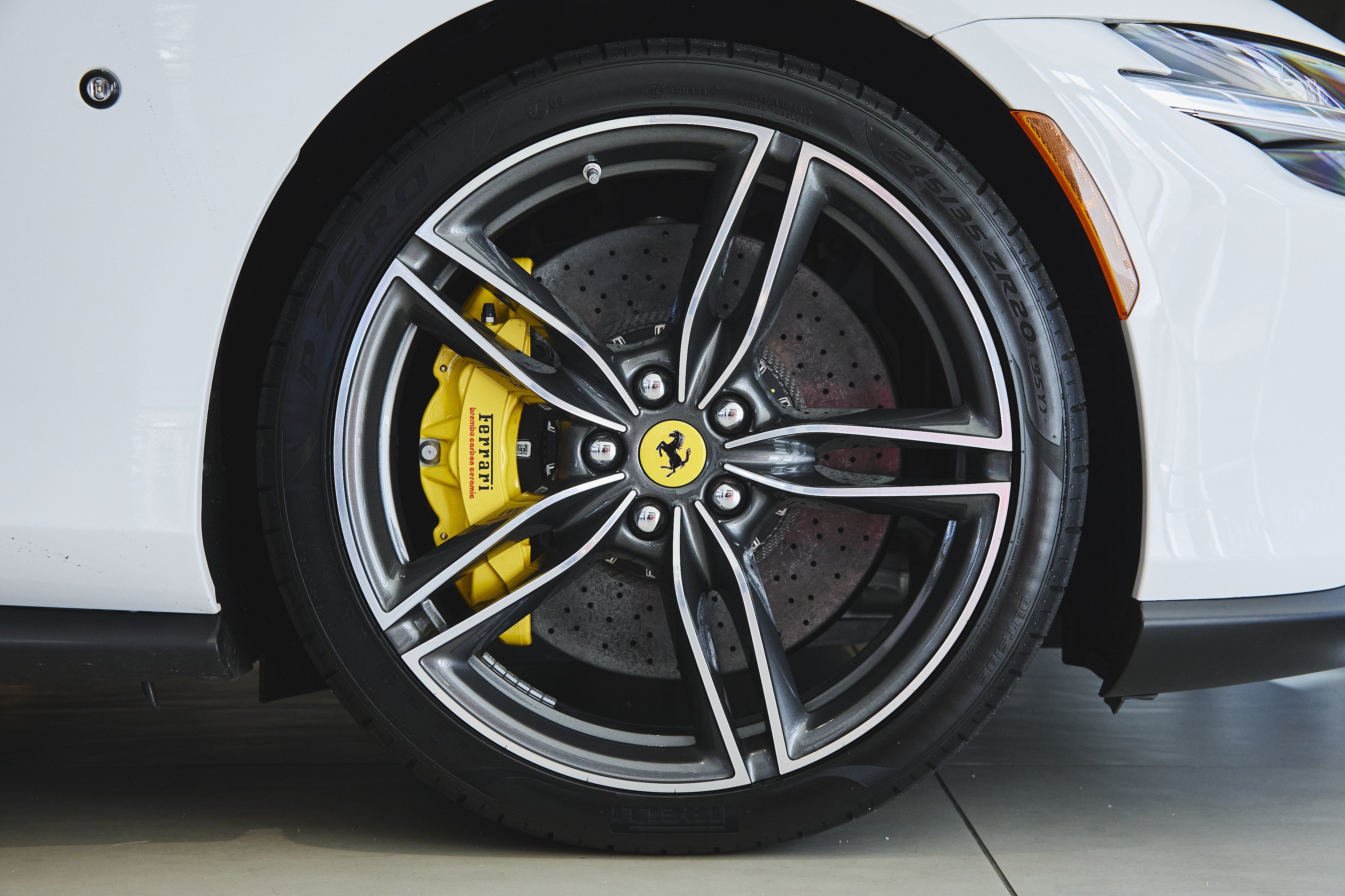 Used 2024 Ferrari Roma Spider RWD image 44