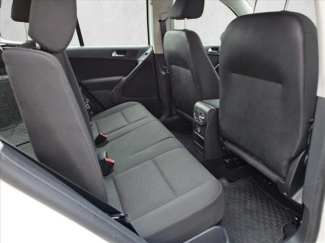 Used 2013 Volkswagen Tiguan S FWD image 15