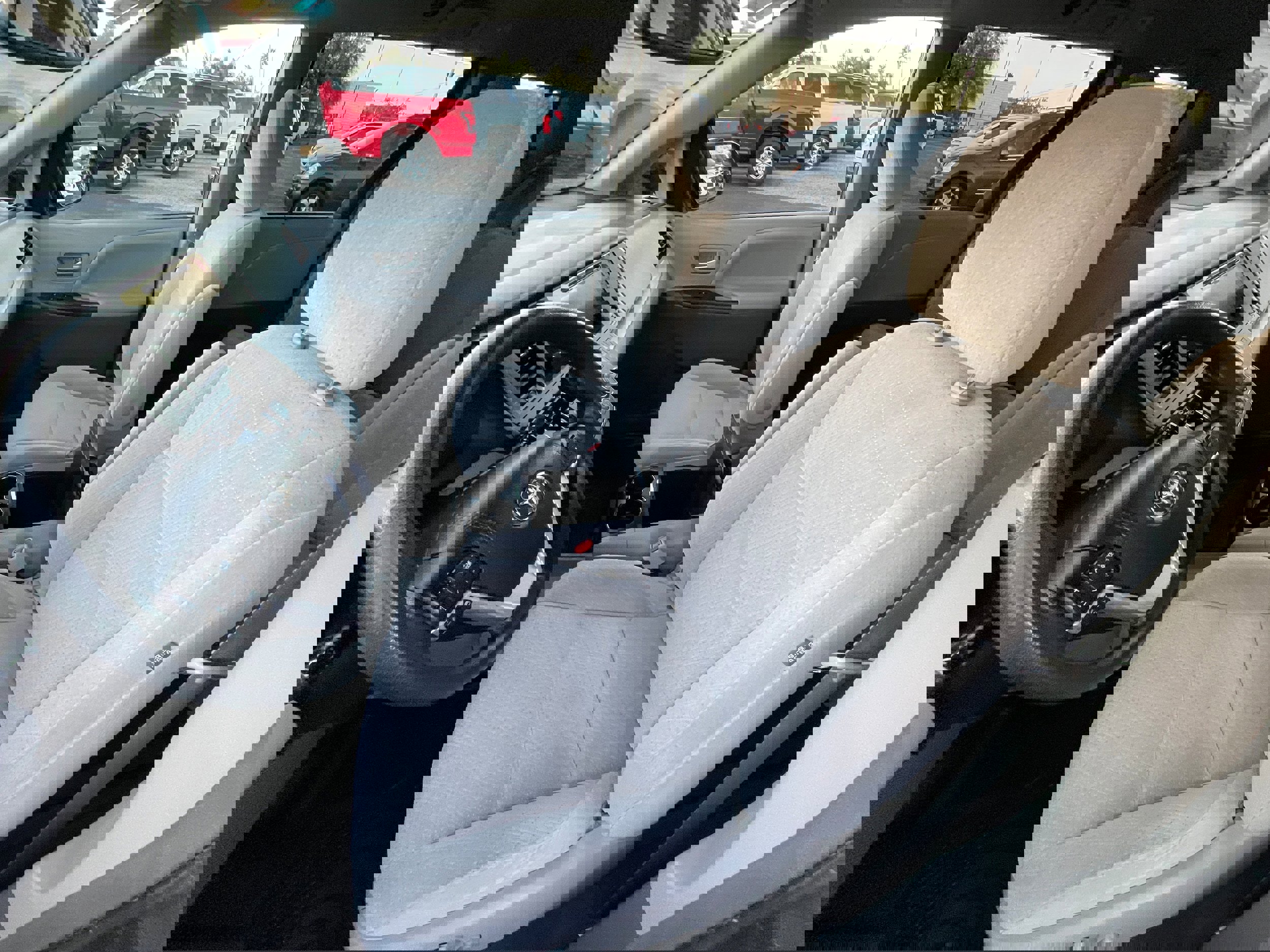 Used 2015 Toyota Sienna LE image 14