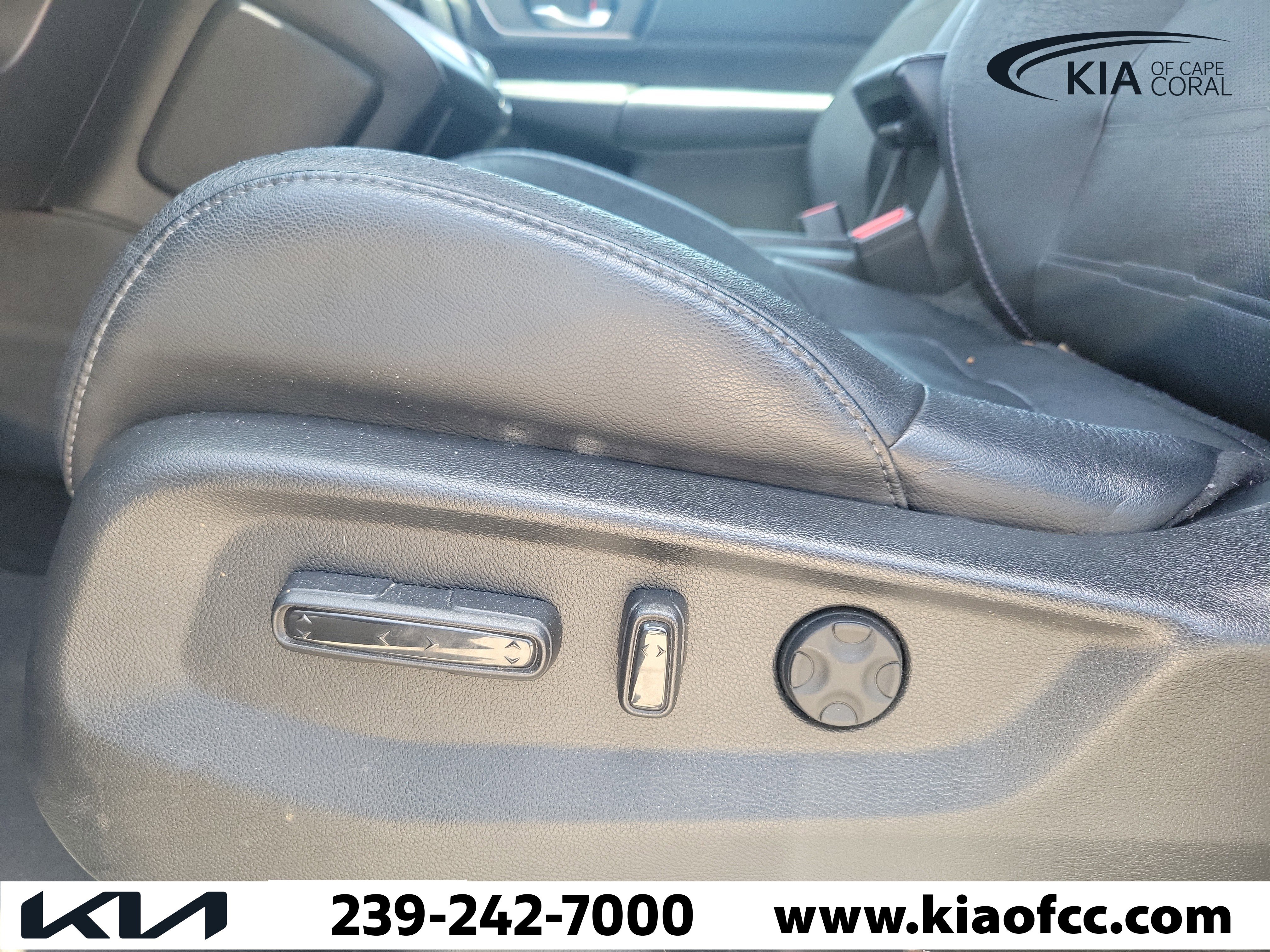 Used 2018 Honda CR-V Touring image 25