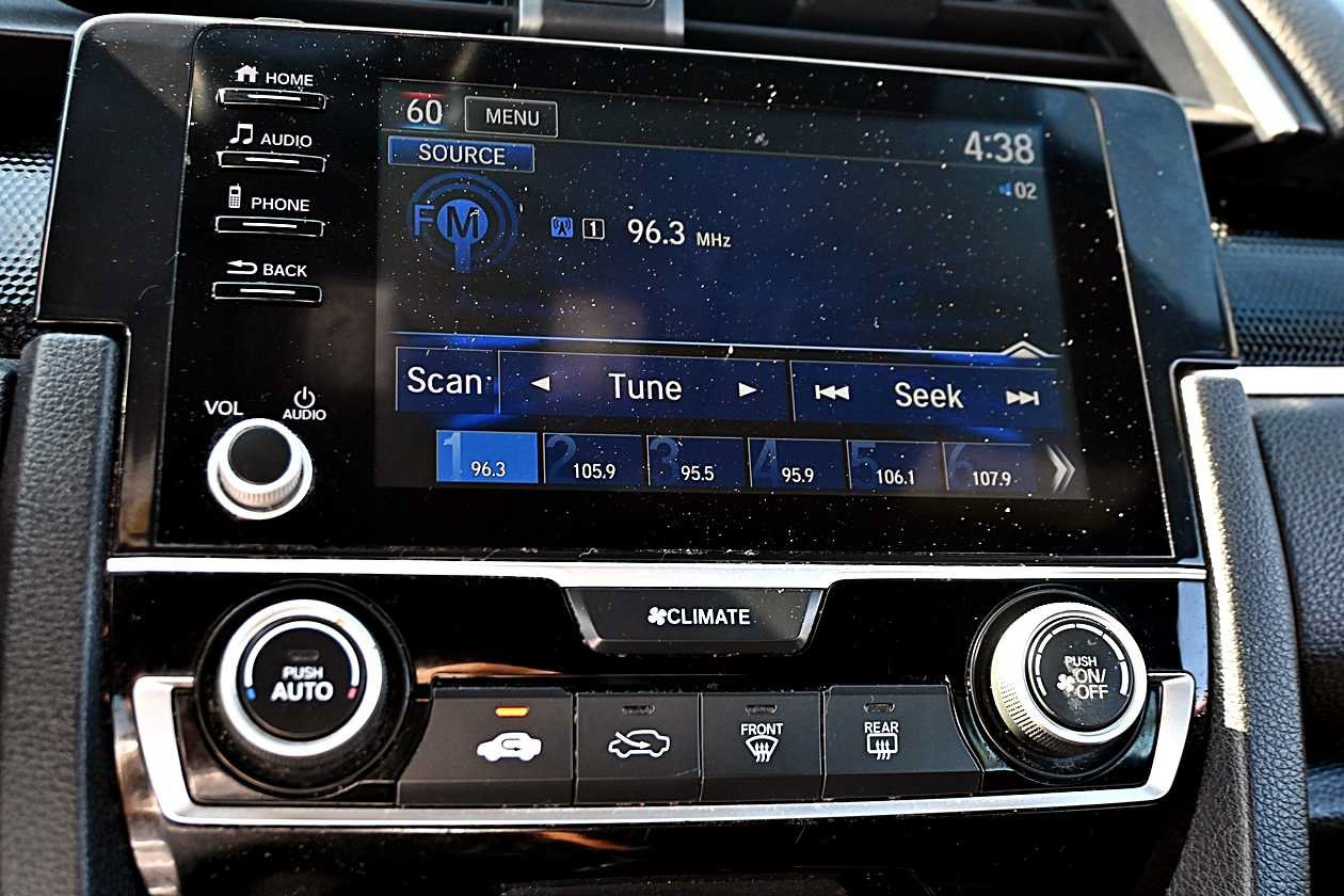Used 2019 Honda Civic Sport image 18