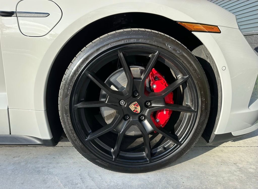 Used 2025 Porsche Taycan 4S image 43
