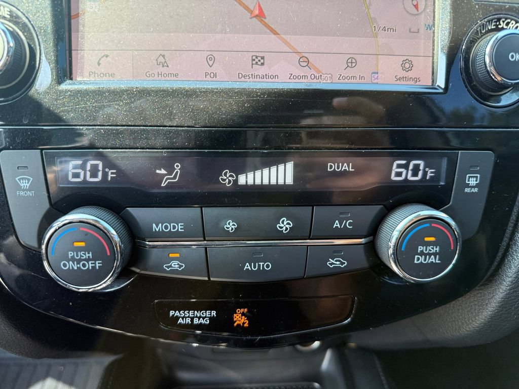 Used 2018 Nissan Rogue SL w/ Premium Package FWD image 24