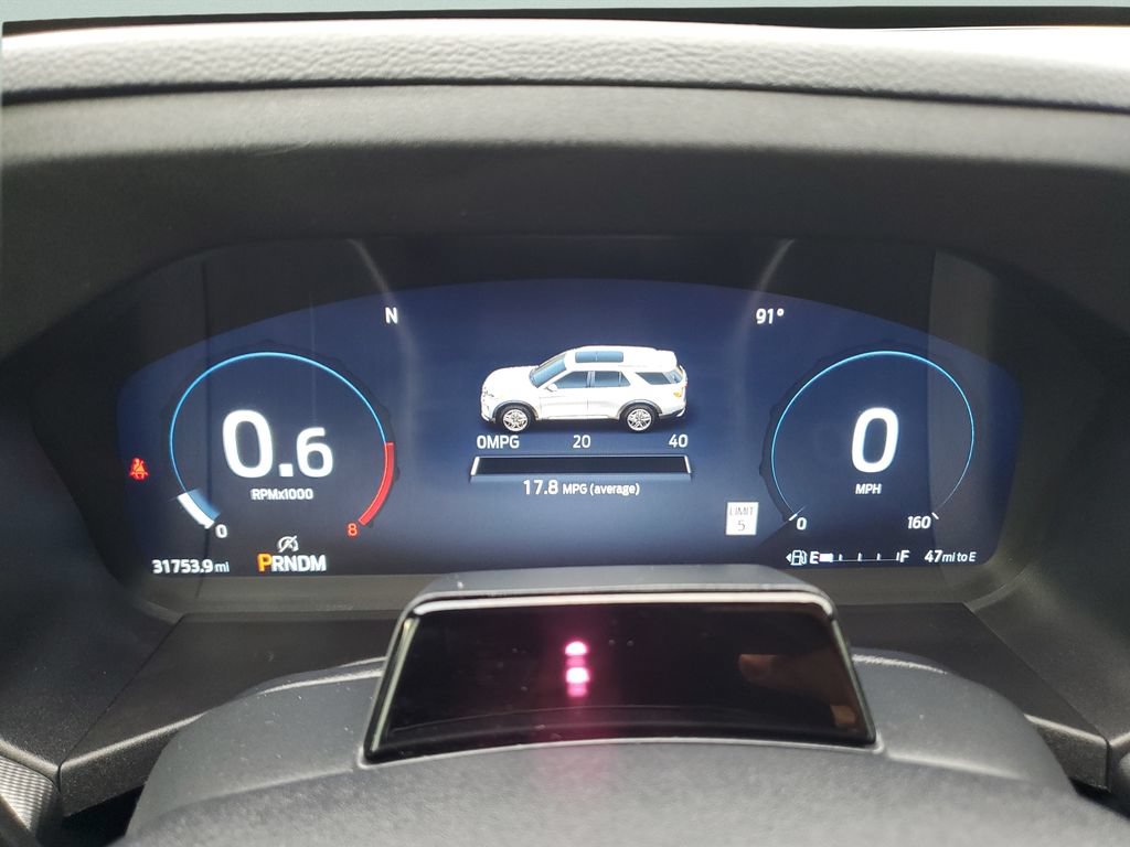 Used 2025 Ford Explorer ST AWD/4WD image 24