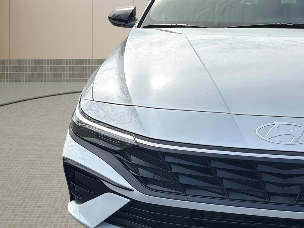 Certified 2026 Hyundai Elantra SEL Sport image 10