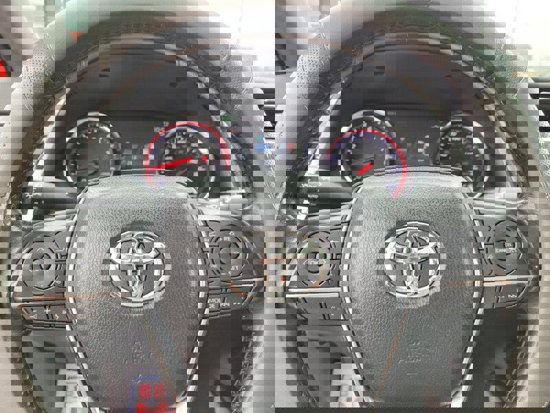 Used 2019 Toyota Camry XSE image 23