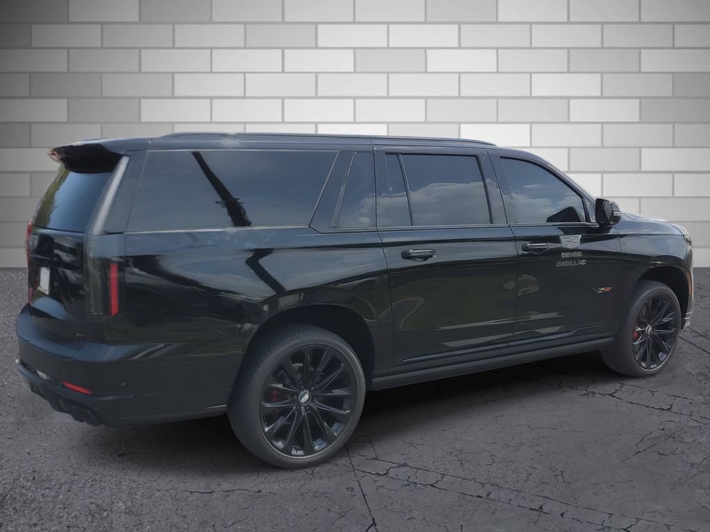 Certified 2025 Cadillac Escalade ESV V w/ LPO, ONYX Package AWD/4WD image 6