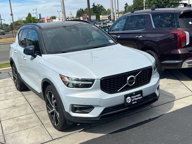 Used 2020 Volvo XC40 T5 R-Design AWD/4WD image 7