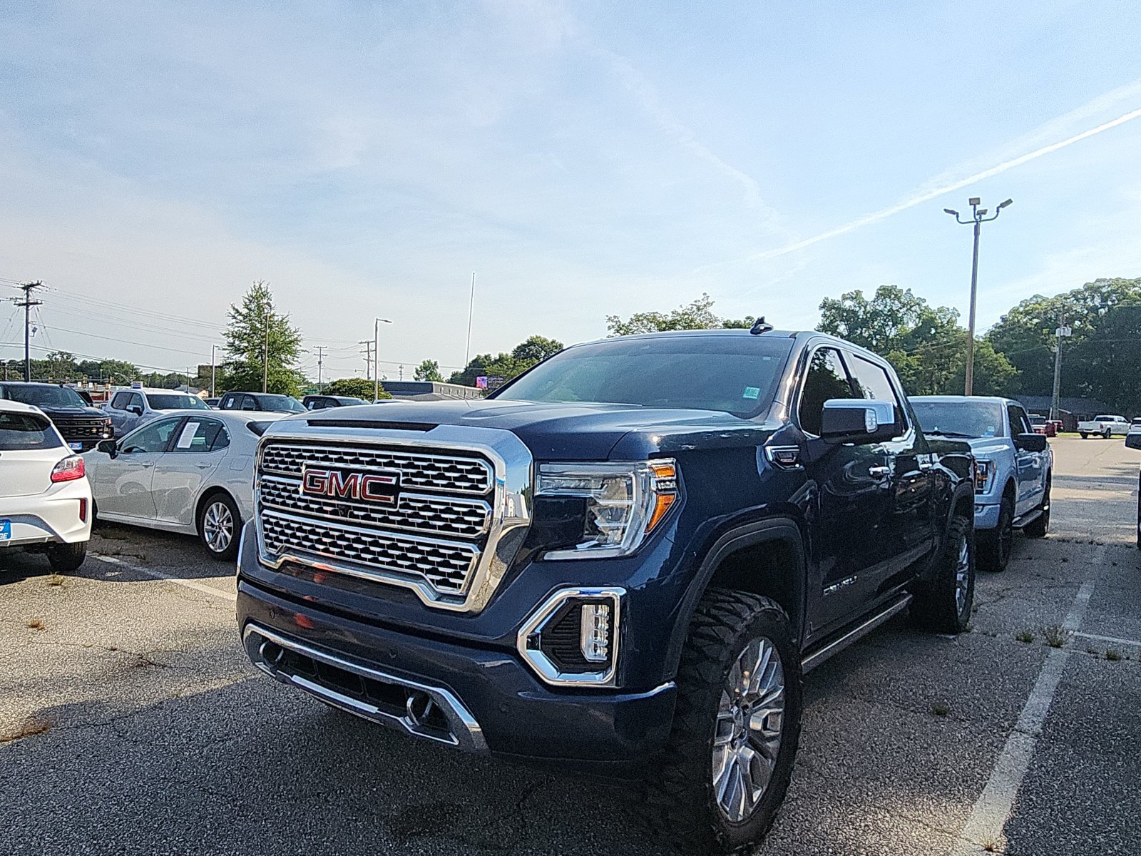 Used 2021 GMC Sierra 1500 Denali w/ Denali Ultimate Package AWD/4WD video 1