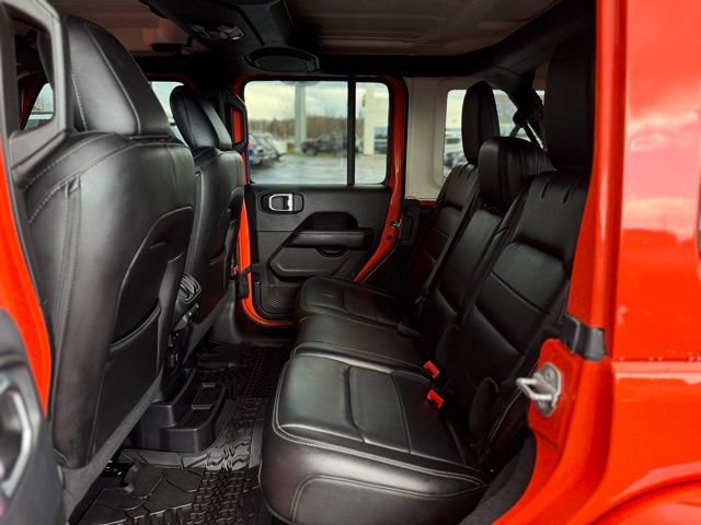 Used 2019 Jeep Wrangler Unlimited Sahara w/ Advanced Safety Group image 16