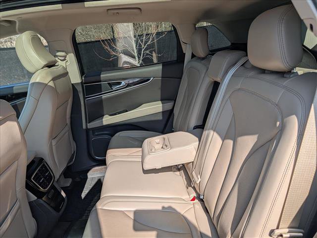 Used 2022 Lincoln Nautilus Reserve image 26