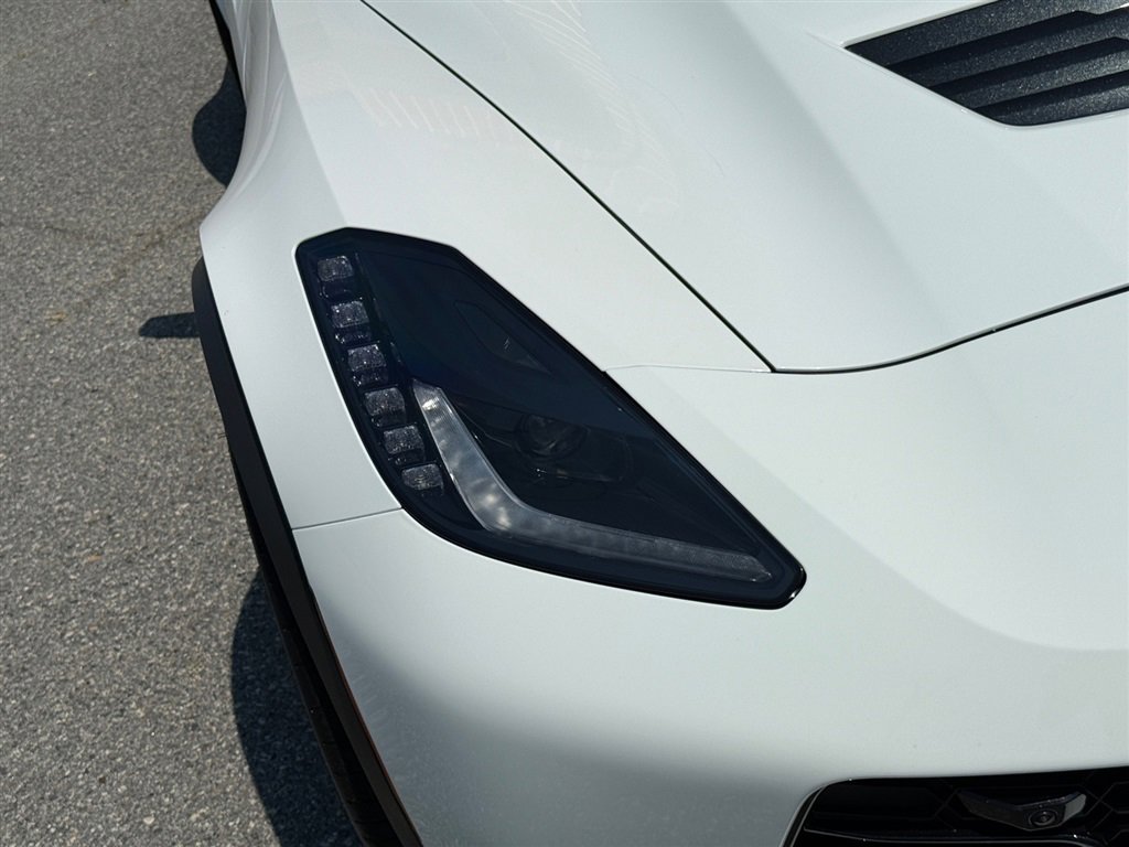 Used 2016 Chevrolet Corvette Z06 w/ 3LZ Preferred Equipment Group image 15