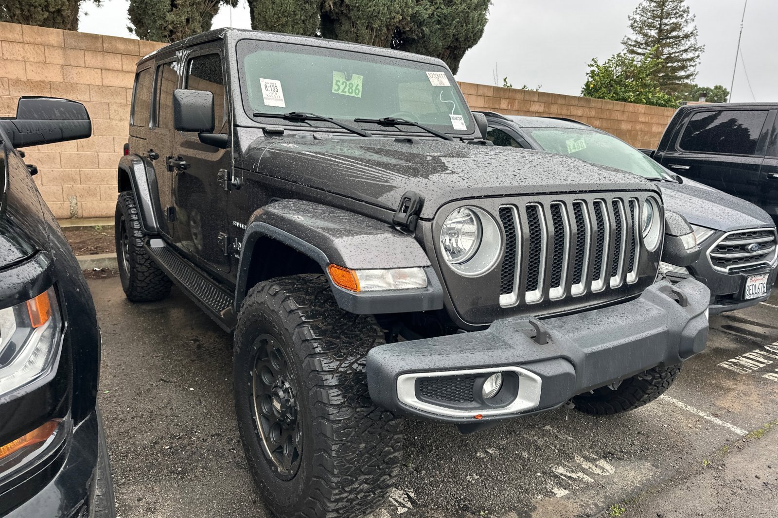 Used 2019 Jeep Wrangler Unlimited Sahara image 6