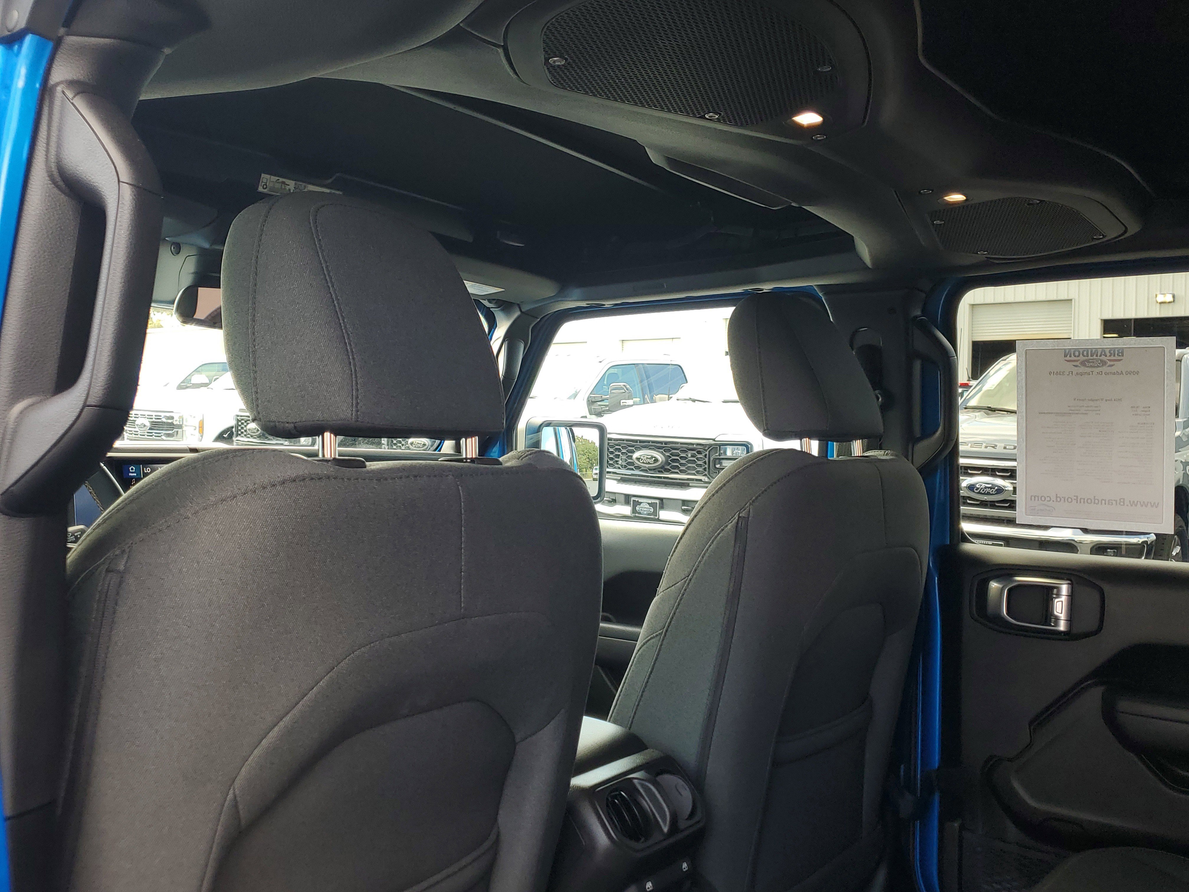 Used 2024 Jeep Wrangler Sport S image 12