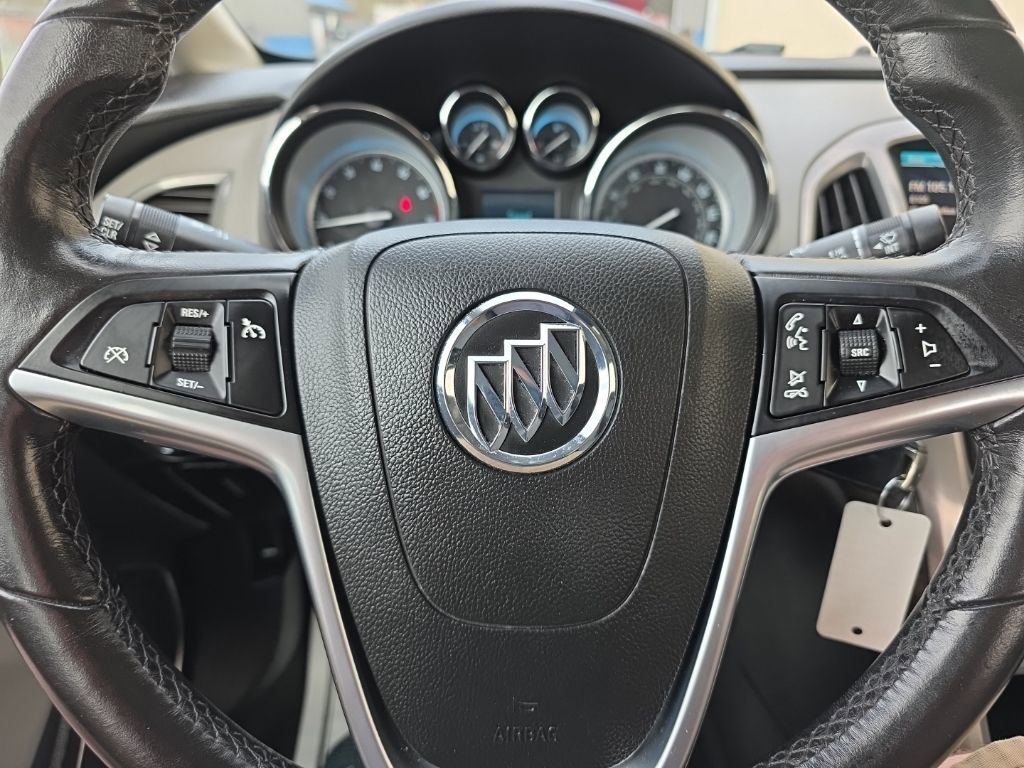 Used 2014 Buick Verano FWD image 17