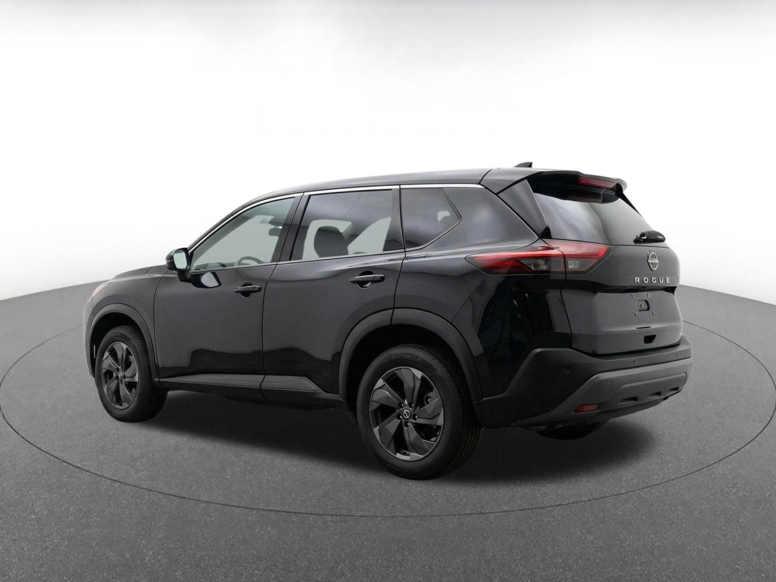 Used 2025 Nissan Rogue SV AWD/4WD image 7