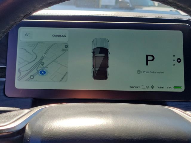 Used 2024 Rivian R1S Adventure image 7