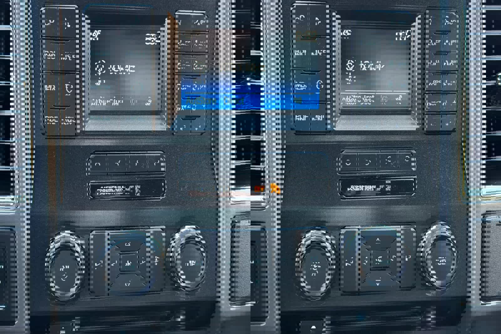 Used 2015 Ford F150 XLT image 19