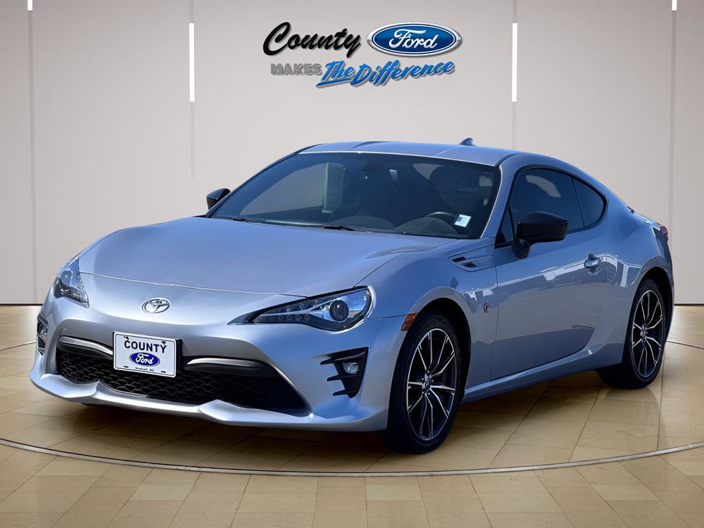 Used 2018 Toyota 86 image 2