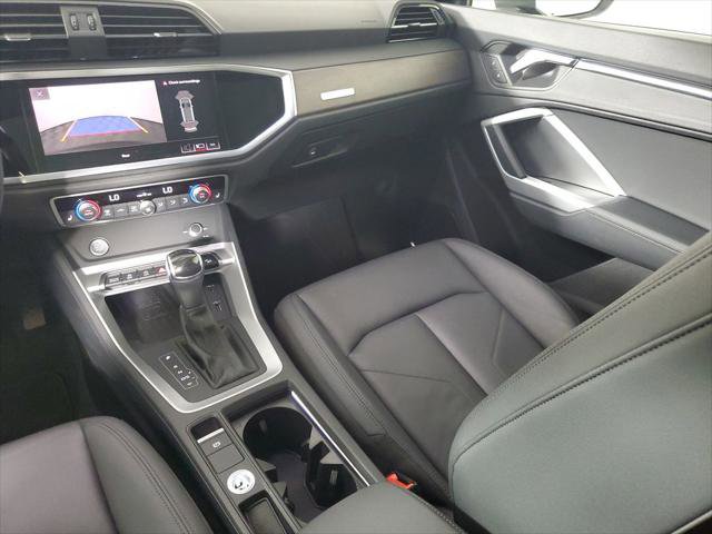 Certified 2019 Audi Q3 2.0T Premium Plus w/ Premium Plus Package AWD/4WD image 17